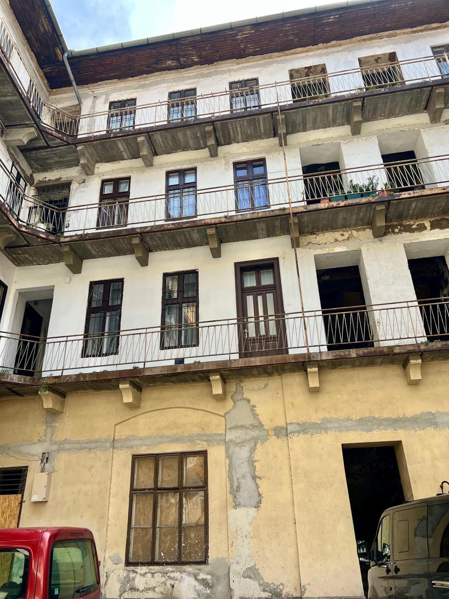 Gozsdu Court Bismarck Apartment Budapest Luaran gambar